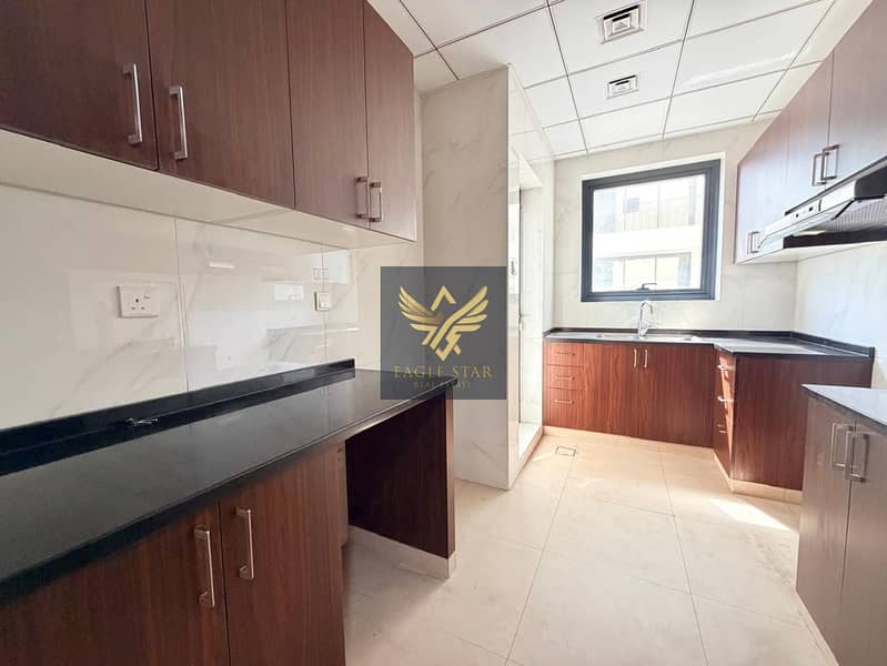Bright & Spacious 2 BHK | Top Amenities City View - Image 7