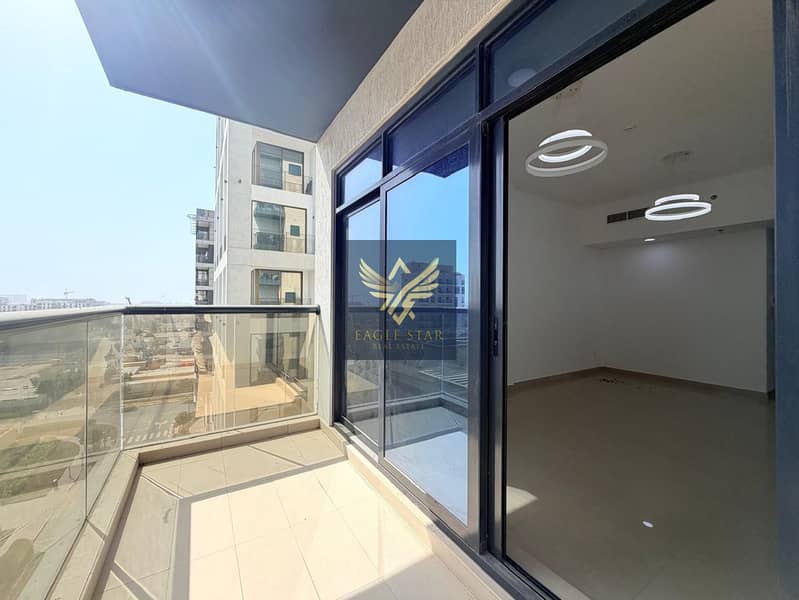 Bright & Spacious 2 BHK | Top Amenities City View - Image 8
