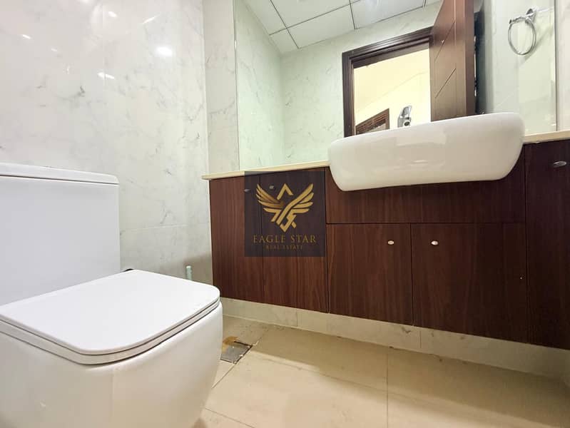 Bright & Spacious 2 BHK | Top Amenities City View - Image 9