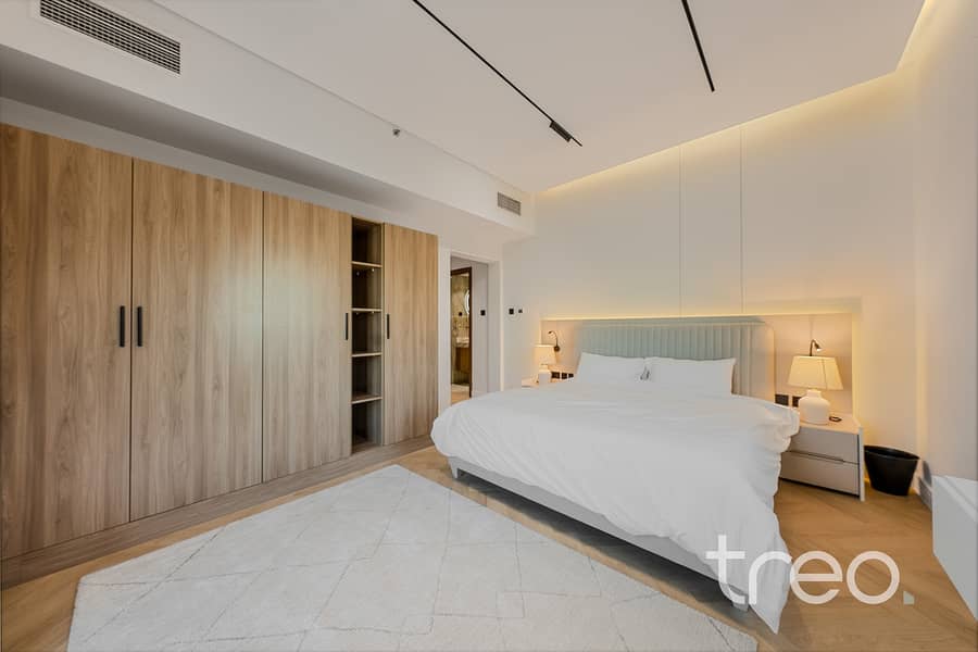 11 Master Bedroom. jpg