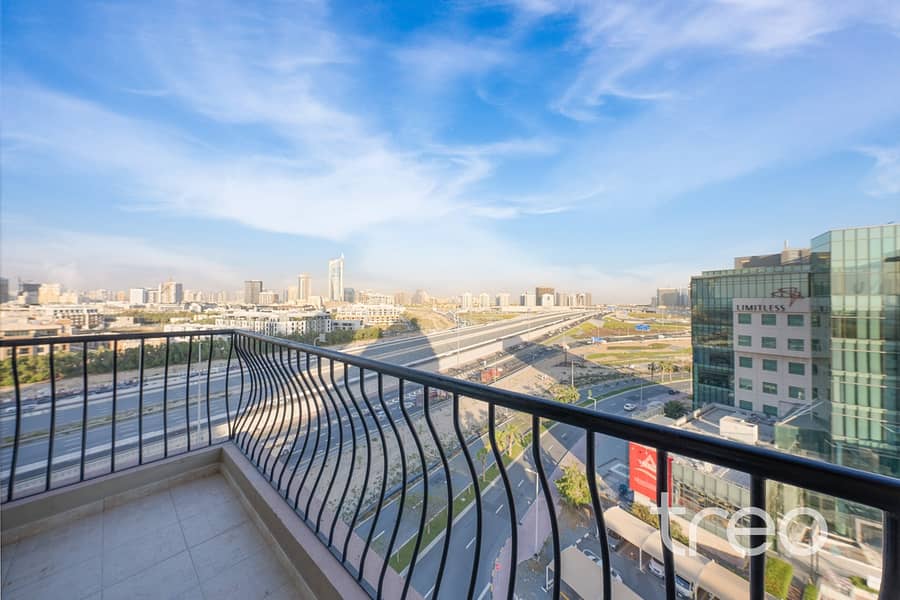 13 Balcony 2. jpg