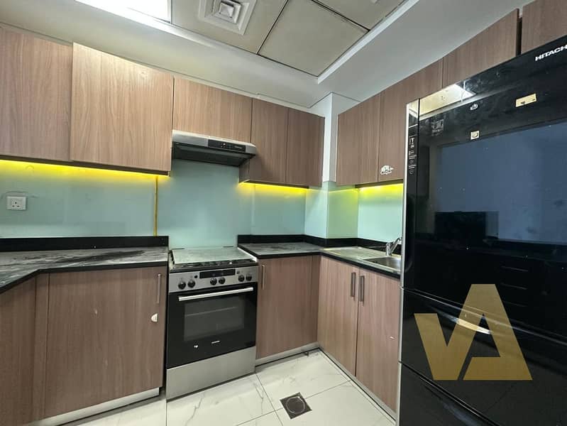 10 377214. jpg
