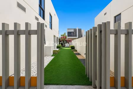 3 Camere Townhouse in Vendita a DAMAC Hills 2 (Akoya by DAMAC), Dubai - ChatGPT Image Jun 26, 2026, 12_20_08 PM. png