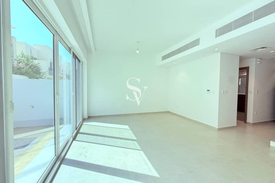 Large Layout l B2b l Ready To Move| Brand New Large Layout l B2b l Ready To Move| Brand New
