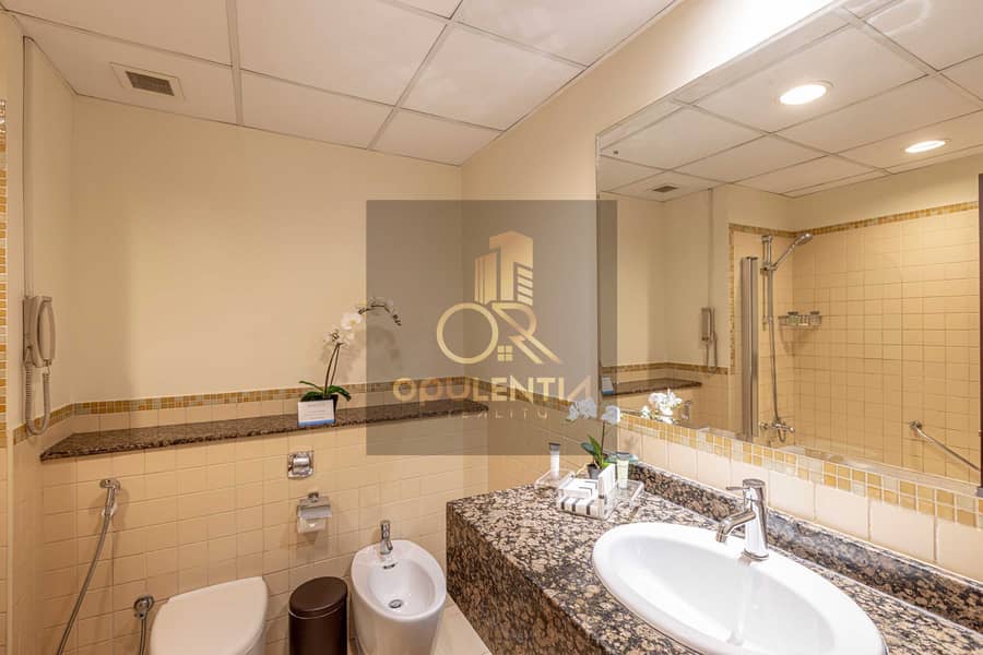 5 Amwaj Rotana - 1BR (2). JPG
