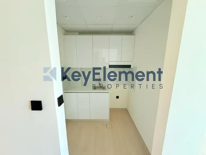 Prime Commercial Office | Spacious Layout | Binghatti Emerald