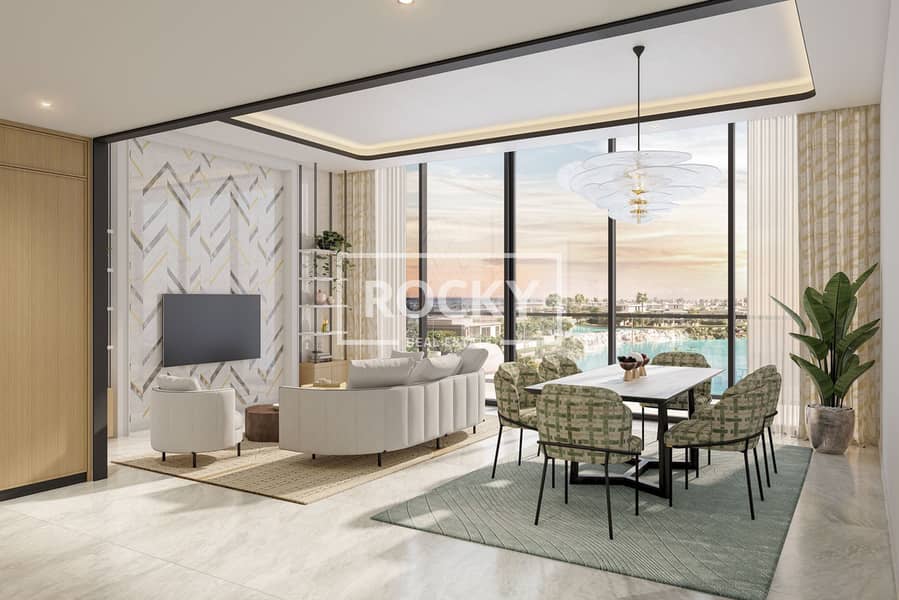 9 Azizi venice-2. jpg
