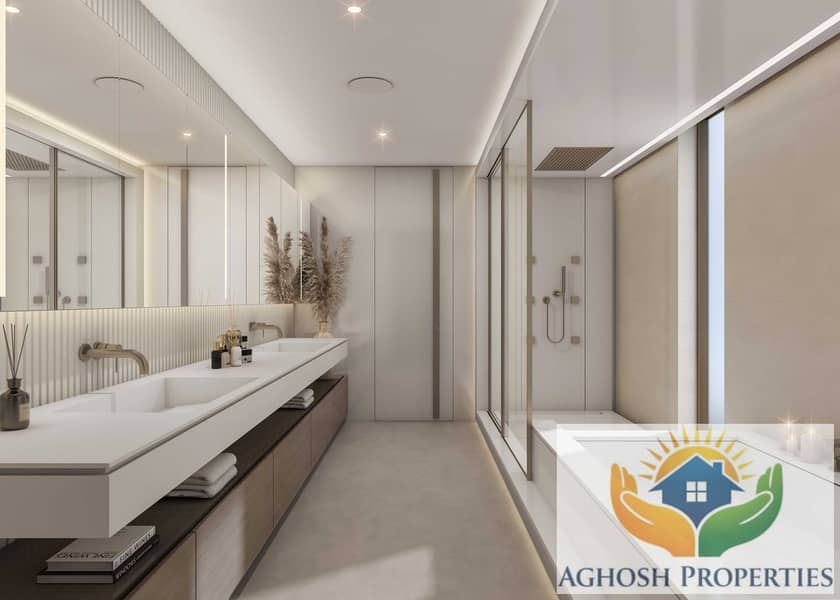 6 6Bed_Master bathroom. jpg