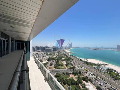 5 Bedroom Penthouse for Rent in Corniche Area, Abu Dhabi - 5BR Penthouse with Terrace and Beach Access