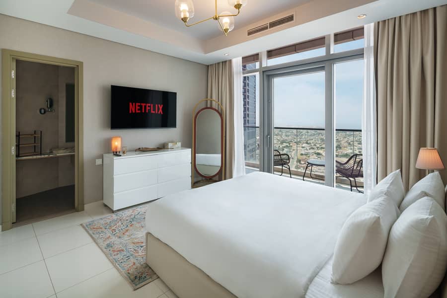 51 Homes Getaway Paramount Midtown 3214 - 01. jpg