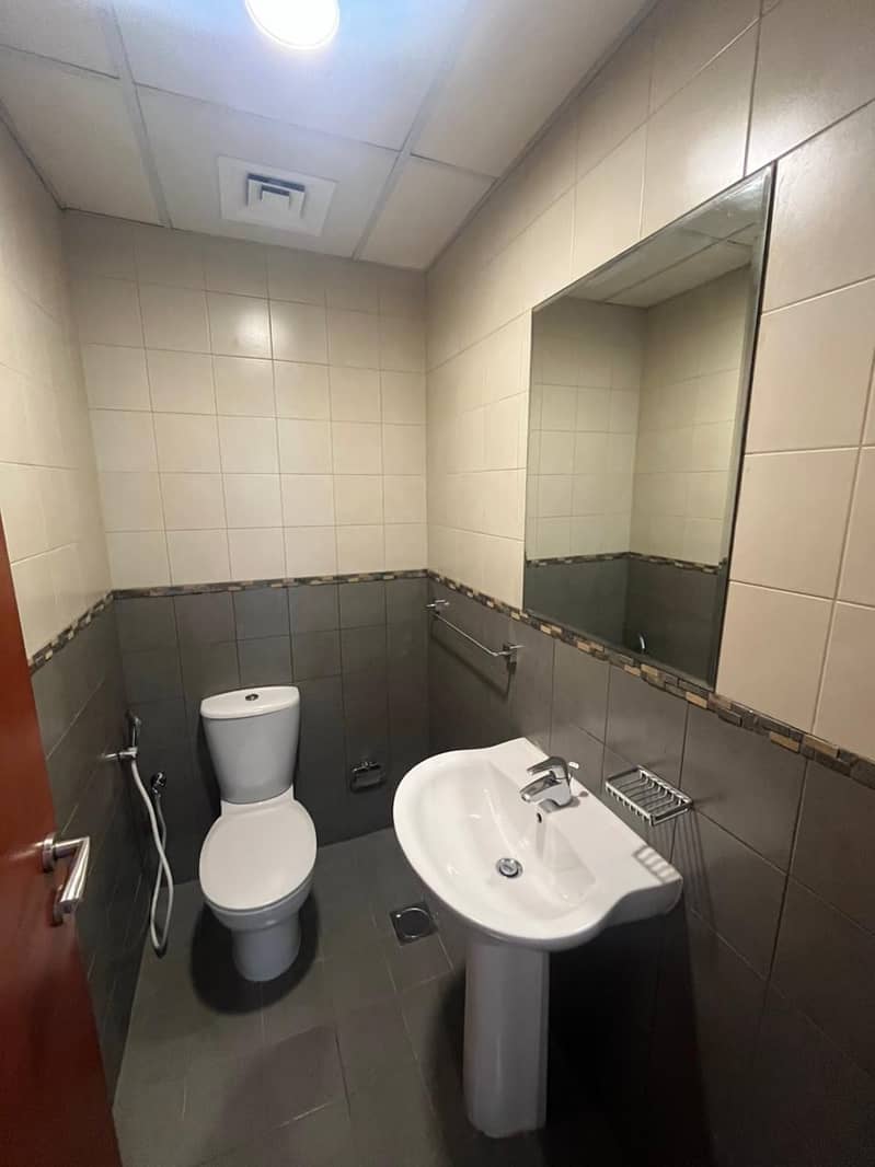 5 Bathroom 4 fix. jpeg