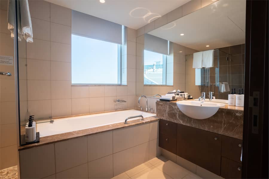 7 Bathroom 3. JPG