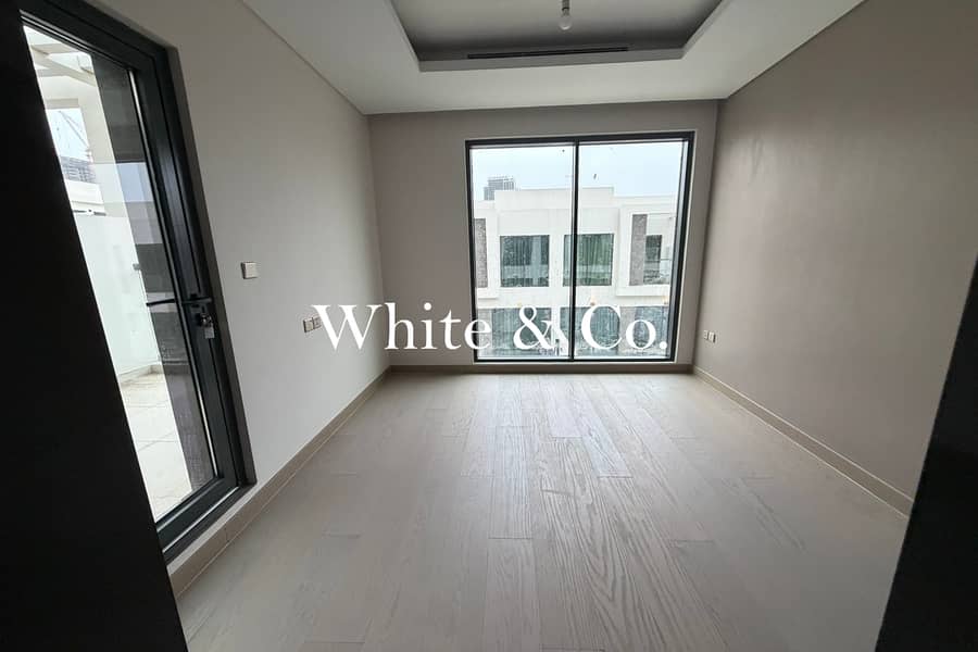 First Occupancy | Close To Mall | Gated First Occupancy | Close To Mall | Gated