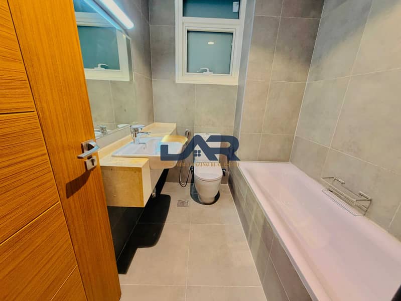 30 432389. jpg