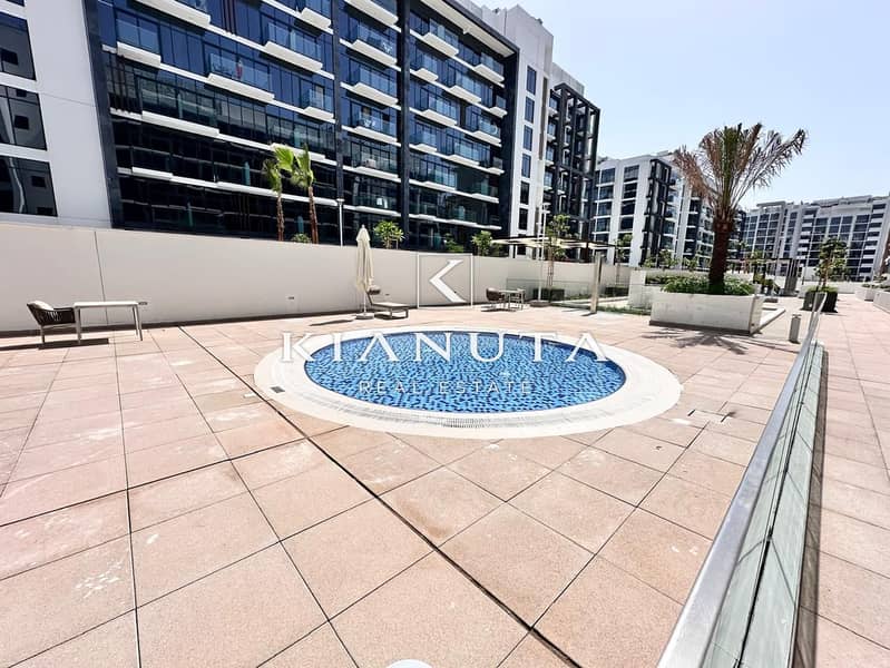 VACANT | POOL COMMUNITY VIEW | PRIME LOCATION - Image 10