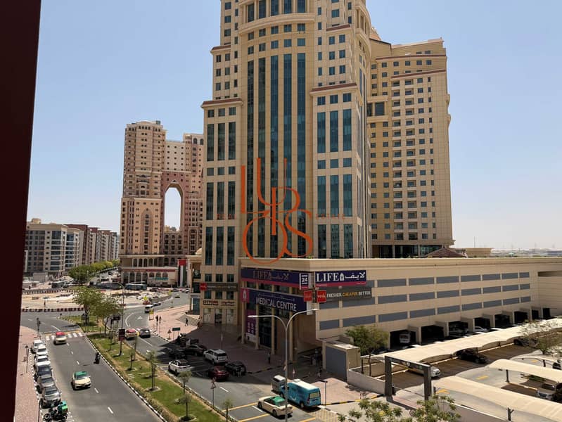 Bright 1BR | Modern Living | Prime DSO - Image 9