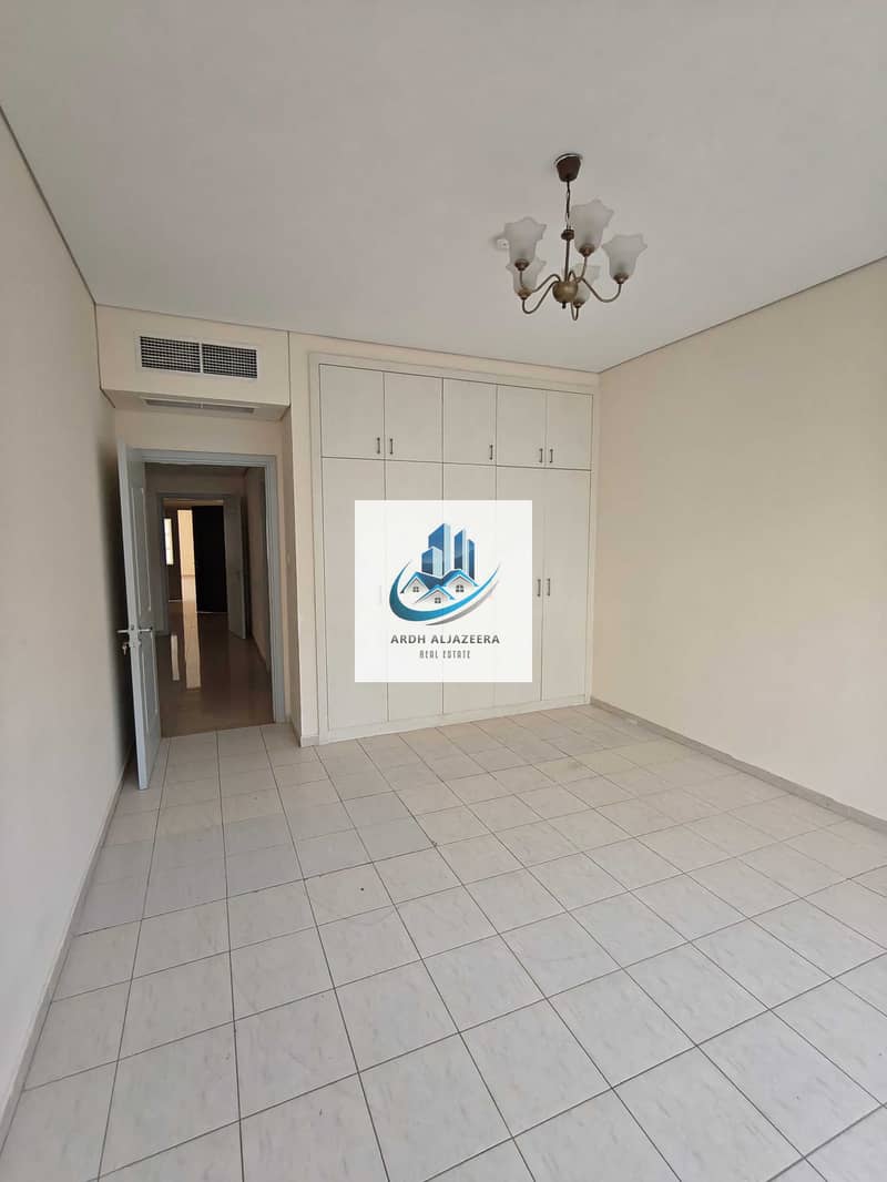 24 58484. jpg