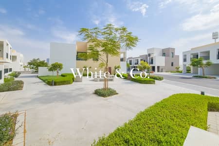 Townhouse de 4 chambres à à louer à Arabian Ranches 3, Dubai - Maison de ville à Arabian Ranches 3，Bliss 2, 4 chambres, 205000 AED - 15624595