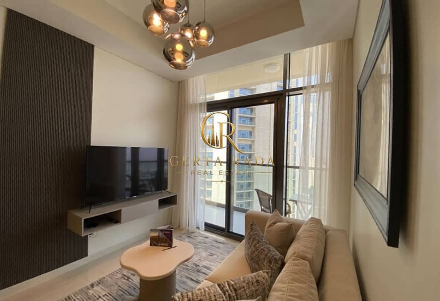 7 Aycon - Living Room-ezremove. png
