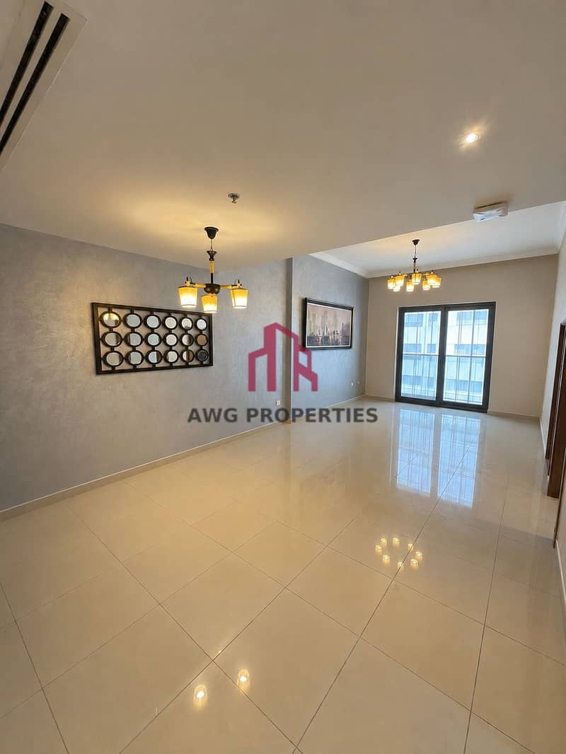 10 Living area. . jpeg