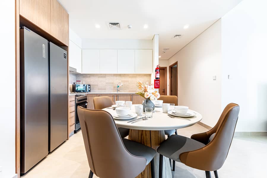 3 Dining 1. jpg