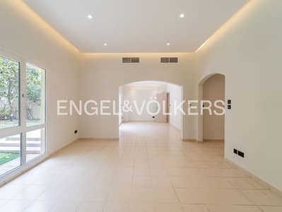 3 Bedroom Villa for Rent in The Meadows, Dubai - Best Location | Ready to Move-In | Renovated