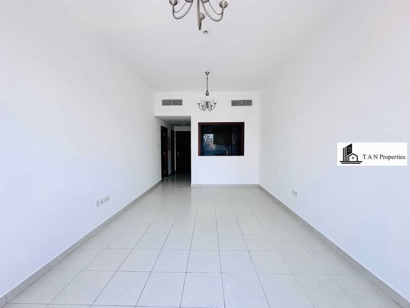 21 Days Free | Elegant 1BHK | 6 Cheques possible | Prime Location