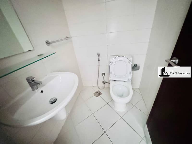 21 Days Free | Elegant 1BHK | 6 Cheques possible | Prime Location - Image 10