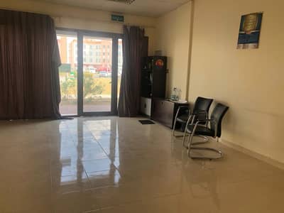 HOT LOCATION!! EXCELLENT CHEAPEST SHOP/OFFICE FOR RENT IN FRANCE CLUSTER HOT LOCATION!! EXCELLENT CHEAPEST SHOP/OFFICE FOR RENT IN FRANCE CLUSTER
