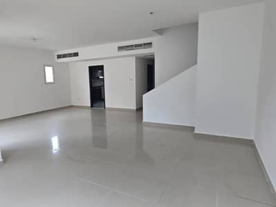 5 Bedroom Villa for Rent in Al Reef, Abu Dhabi - 03377e68-224d-44c6-89c4-1187b7fd20da. jpg 5 Bedroom Villa for Rent in Al Reef, Abu Dhabi - 03377e68-224d-44c6-89c4-1187b7fd20da. jpg