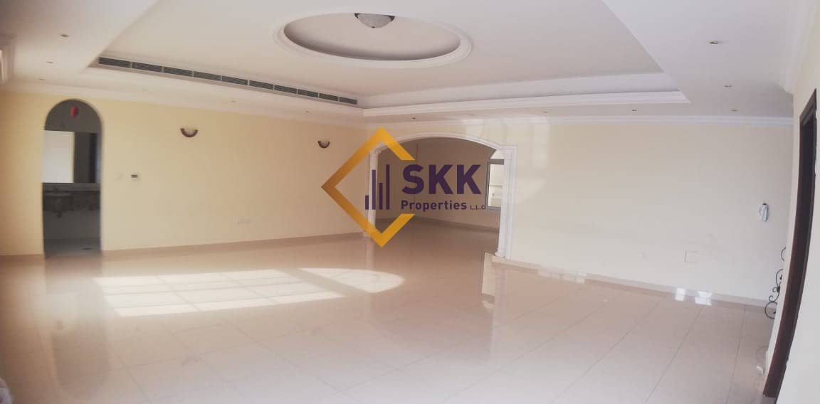 Sale! Well Decorated 5 Bedroom Villa Available Sale! Well Decorated 5 Bedroom Villa Available