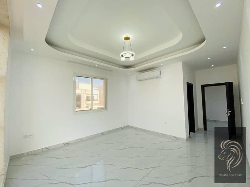 2 ee4cfb2e-b3c8-4fe5-9e92-5daa0570a7a3. jpg