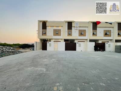 تاون هاوس 5 غرف نوم للبيع في الحليو، عجمان - a166b1ee-7548-49c7-9e1f-cb8c29bcd2a1. jpg تاون هاوس 5 غرف نوم للبيع في الحليو، عجمان - a166b1ee-7548-49c7-9e1f-cb8c29bcd2a1. jpg