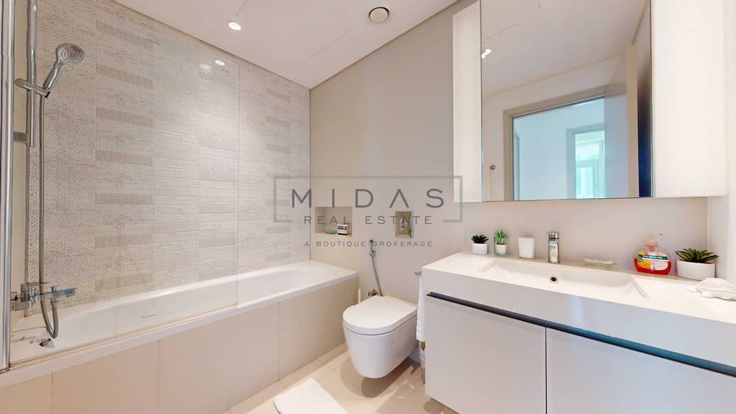 10 MIDAS-REAL-ESTATE-Sunrise-Bay-Podium-Tower-1-Emaar-Beachfront-07182025_134952. jpg