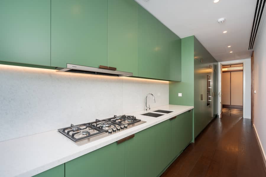 21 13-back kitchen. jpg