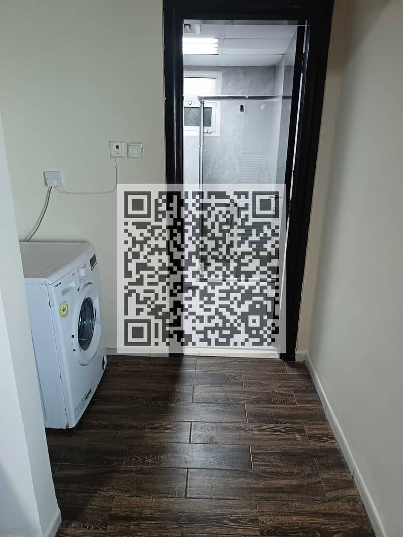 8 1000403125. jpg