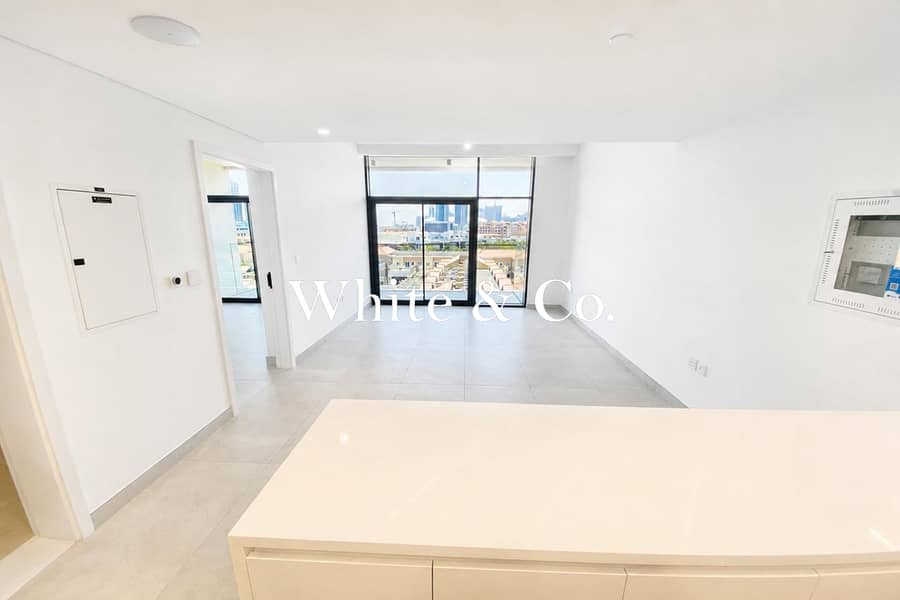 BRAND NEW | VILLA VIEWS | SPACIOUS LAYOUT - Image 11
