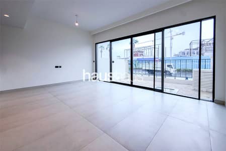 5 habitaciones Townhouse para en Venta en DAMAC Lagoons, Dubai - Casa adosada en DAMAC Lagoons，Costa Brava, 5 dormitorios, 4100000 AED - 15640924