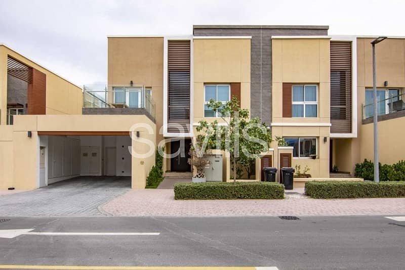 Largest 3bed | Family room | Amazing Garden Largest 3bed | Family room | Amazing Garden