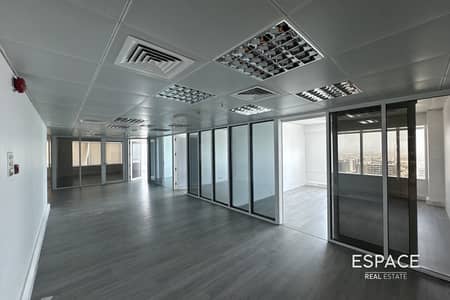 Office for Rent in Sheikh Zayed Road, Dubai - Vacant | Sea View | High Floor