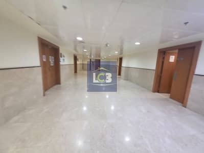 Office in Affitto a Musaffah, Abu Dhabi - WhatsApp Image 2026-06-29 at 10.31. 40 AM. jpeg Office in Affitto a Musaffah, Abu Dhabi - WhatsApp Image 2026-06-29 at 10.31. 40 AM. jpeg