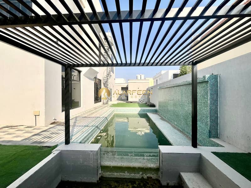 EXCEPTIONAL MODERN 5-BR | MAIDS DRIVER POOL GARDEN – pohled 3