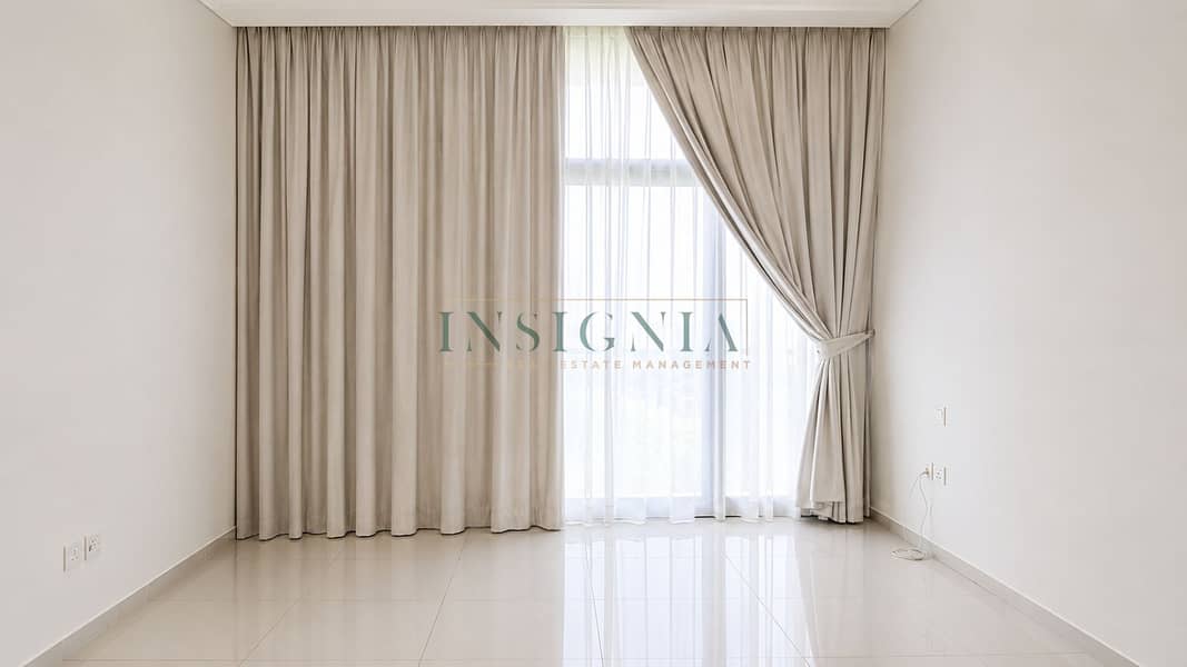 9 Topanga townhouse- 3br+ maids-19. png