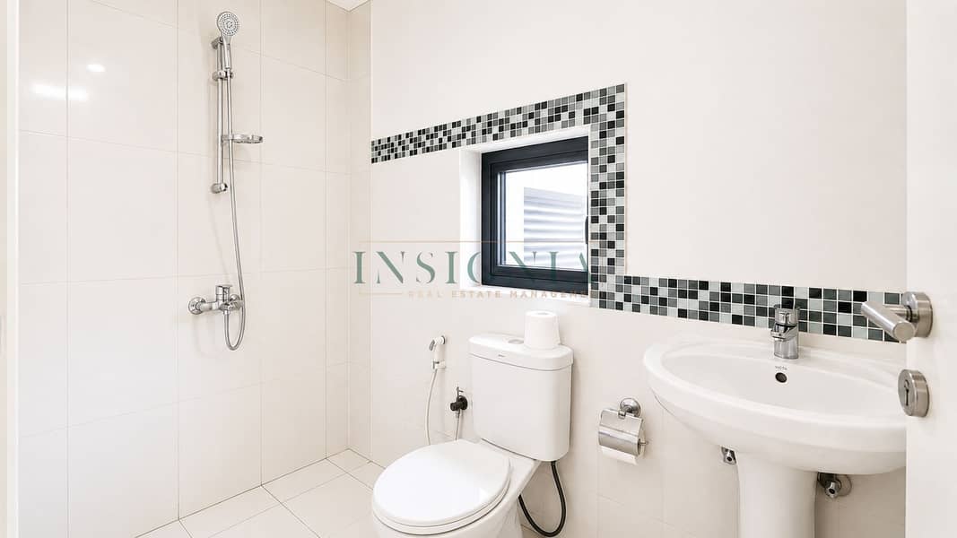 18 Topanga townhouse- 3br+ maids-1. png