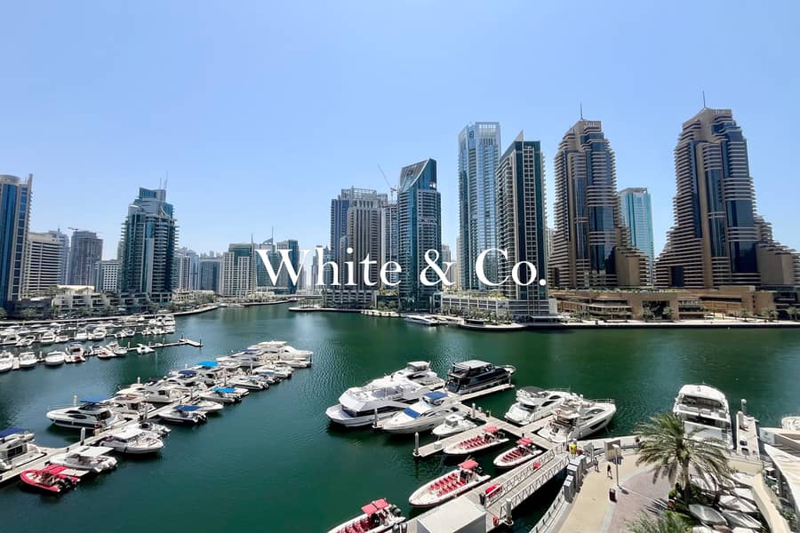 Luxury living | Large layout | Vacant now Luxury living | Large layout | Vacant now
