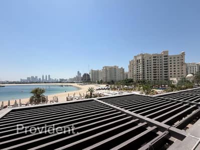 Studio for Rent in Palm Jumeirah, Dubai - Direct to the beach | Premium Location