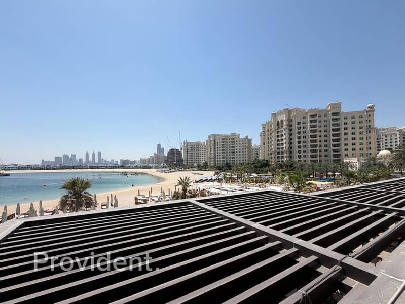 Direct to the beach | Premium Location Direct to the beach | Premium Location