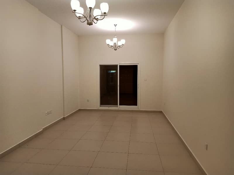 位于阿尔纳赫达（迪拜）街区，阿尔纳赫达2号街区 2 卧室的公寓 60000 AED - 4181491