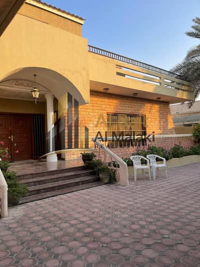 8 Bedroom Villa for Sale in Al Darari, Sharjah - 1fd520e2-54c8-490e-a2d6-968ff5b16706. jpg