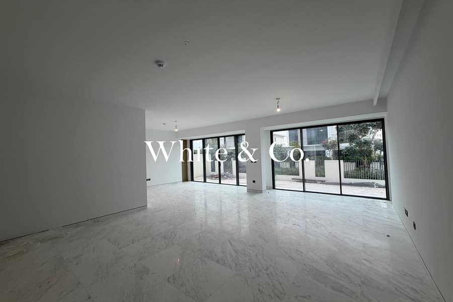 Conversion |Marble Finish| Full Extension - View 2